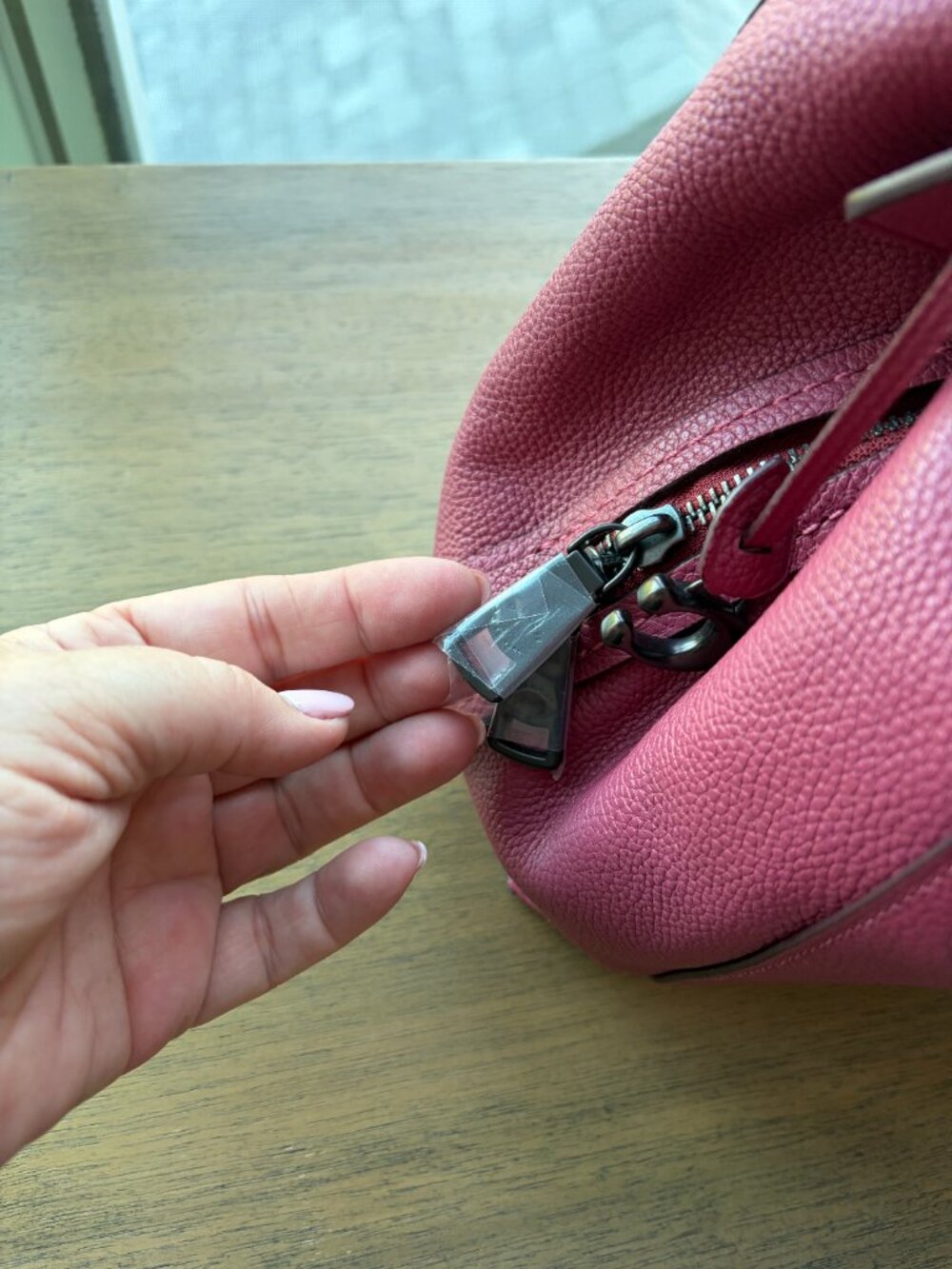 Coach purse beautiful condition - Picture 3 of 6